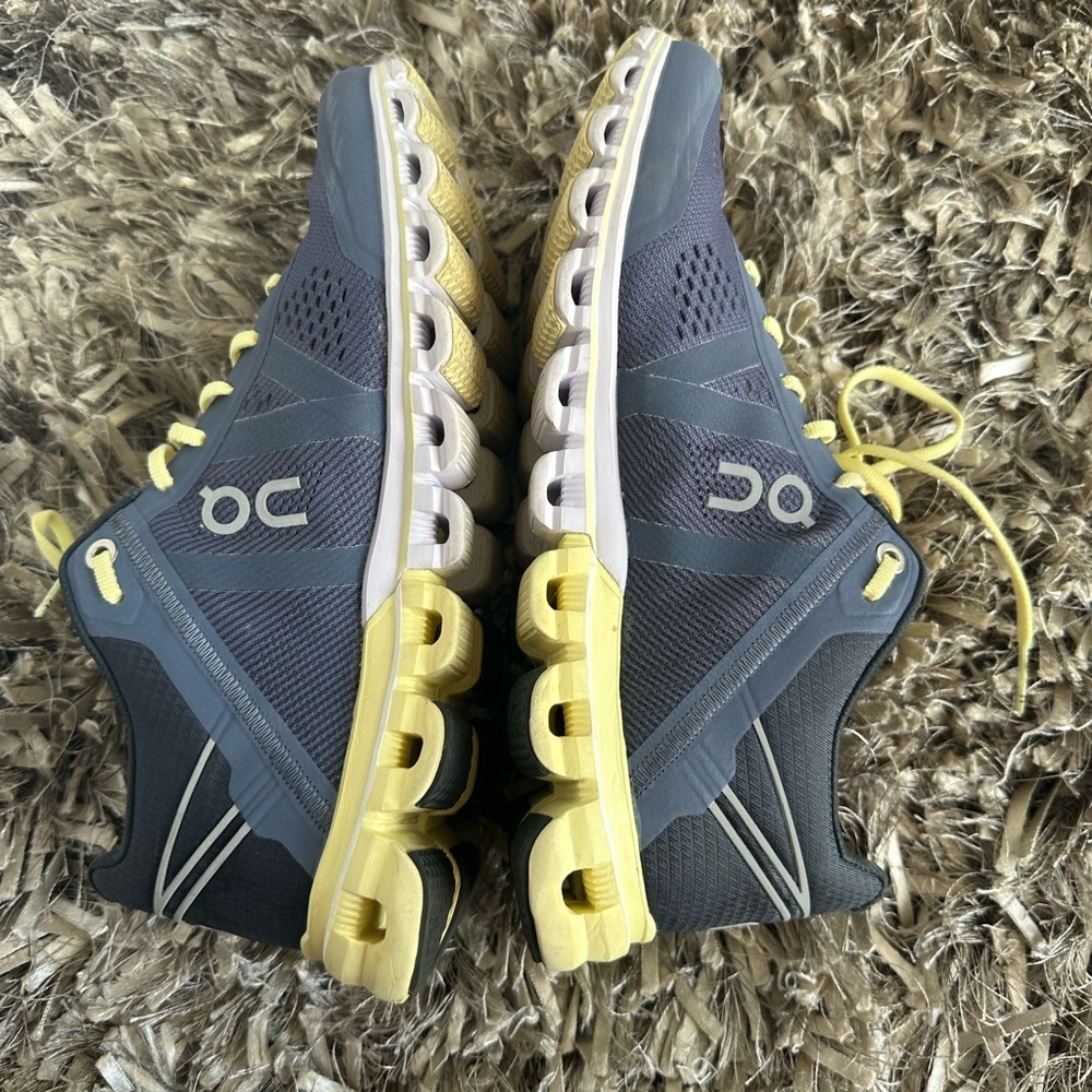 On Running Charcoal and Lemon Sneakers size W6 - Picture 5 of 10